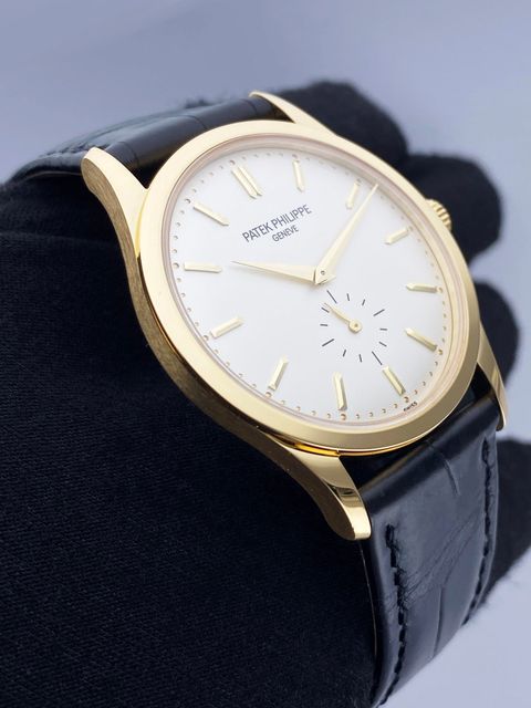 Patek Philippe Calatrava 5196J-001 Image 3